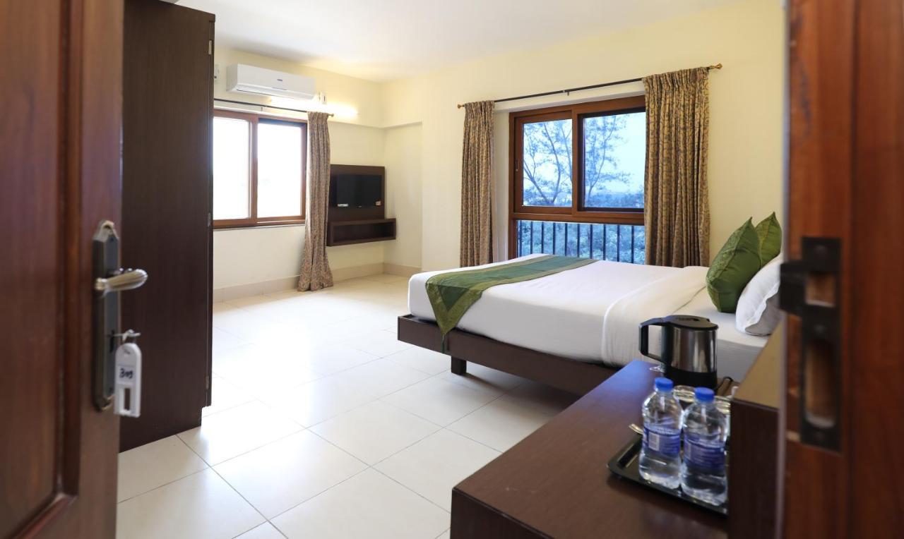 Hotel Treebo Trend Pratham Residency Udupi Esterno foto